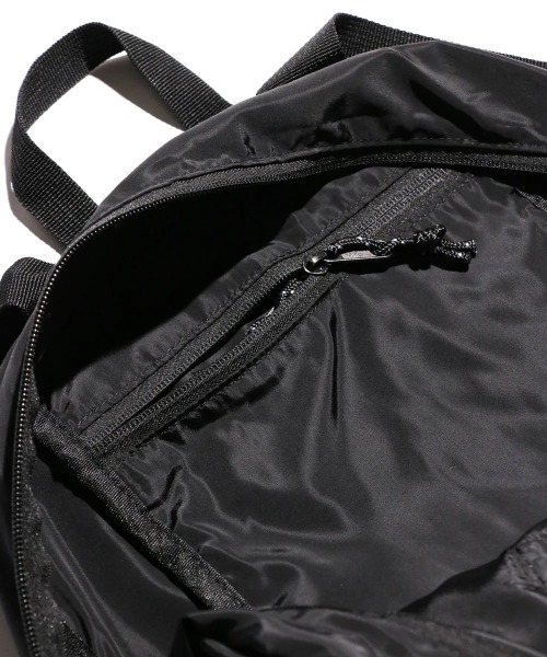 PENNEYS(ぺニーズ)の「【PENNY'S / ぺニーズ】PACKABLE DAY PACK(バックパック/リュック・メンズ・ベージュ/ブラック/グレー/ブルー・FREE)」の21枚目の写真