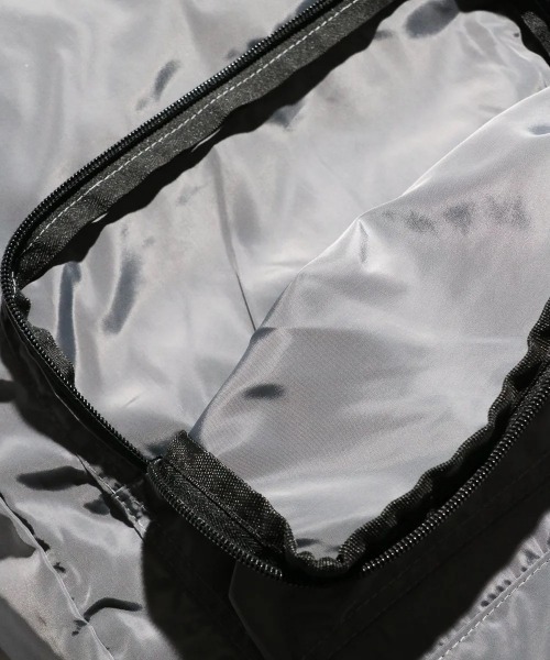 PENNEYS(ぺニーズ)の「【PENNY'S / ぺニーズ】PACKABLE DAY PACK(バックパック/リュック・メンズ・ベージュ/ブラック/グレー/ブルー・FREE)」の6枚目の写真