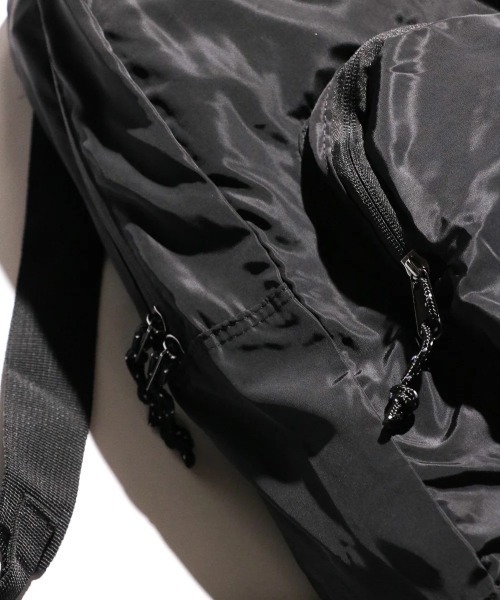 PENNEYS(ぺニーズ)の「【PENNY'S / ぺニーズ】PACKABLE DAY PACK(バックパック/リュック・メンズ・ベージュ/ブラック/グレー/ブルー・FREE)」の7枚目の写真