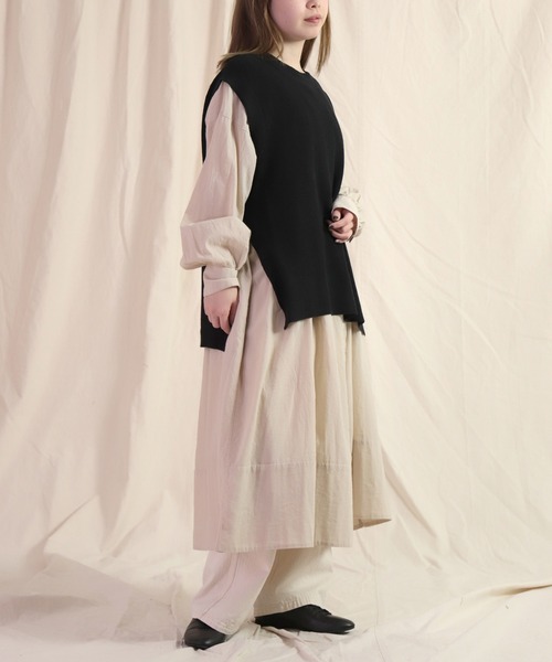 prit（プリット）の「[ prit ] リネンコットン 12G片畦編み クルーネックベスト（ベスト・レディース・ブラック/ベージュ/ネイビー・FREE）」の10枚目の写真