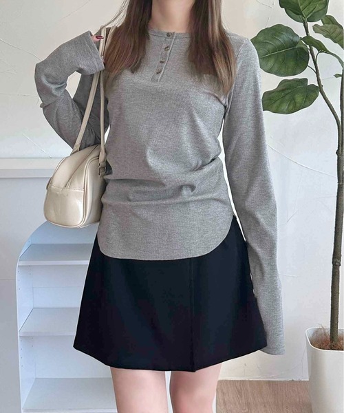 apres jour clair(アプレジュールクレア)の「【apres jour clair】ラメリブヘンリートップス【ZOZOTOWN限定アイテム】(Tシャツ/カットソー・レディース・グレー/アイボリー・X-LARGE/フリー)」の8枚目の写真