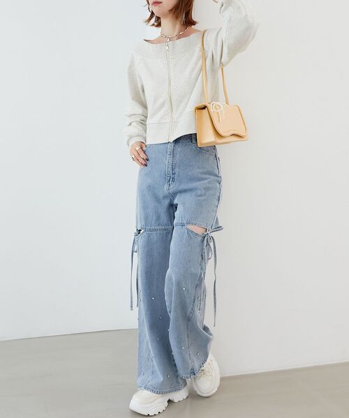 MAJESTIC LEGON(マジェスティックレゴン)の「オフショルジップスウェット(スウェット・レディース・グレー/ピンクベージュ/オートミール・MEDIUM)」の15枚目の写真