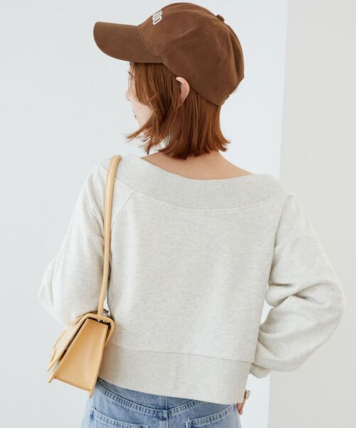 MAJESTIC LEGON(マジェスティックレゴン)の「オフショルジップスウェット(スウェット・レディース・グレー/ピンクベージュ/オートミール・MEDIUM)」の19枚目の写真