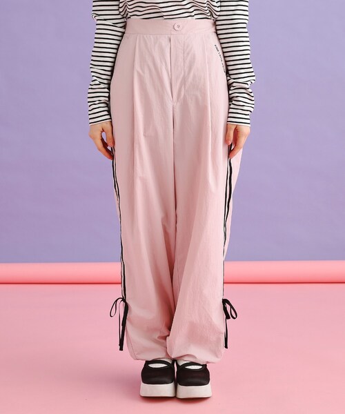 PINK-latte（ピンクラテ）の「ラインリボンシャカパンツ（その他パンツ・キッズ・ライトグレー/ブラック/オフホワイト/ベビーピンク・15 /13/14/16）」の5枚目の写真