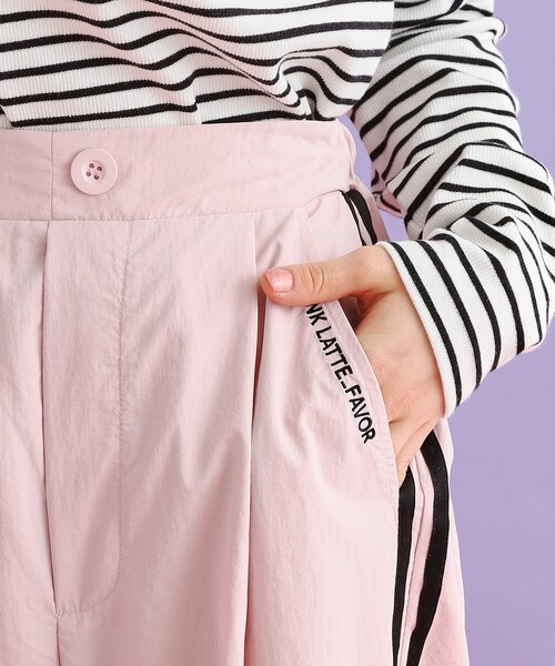 PINK-latte（ピンクラテ）の「ラインリボンシャカパンツ（その他パンツ・キッズ・ライトグレー/ブラック/オフホワイト/ベビーピンク・15 /13/14/16）」の9枚目の写真