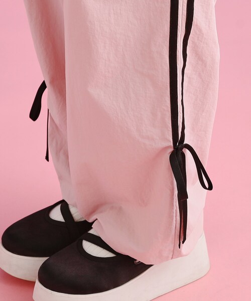 PINK-latte（ピンクラテ）の「ラインリボンシャカパンツ（その他パンツ・キッズ・ライトグレー/ブラック/オフホワイト/ベビーピンク・15 /13/14/16）」の11枚目の写真