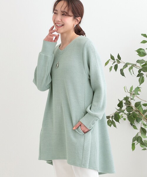 SHOO・LA・RUE（シューラルー）の「【洗える/S-LL】ふんわりタッチが癖になる ふくれジャカードチュニック（チュニック・レディース・グレー系その他/グリーン系/アイボリー・04/02/03/01）」の3枚目の写真