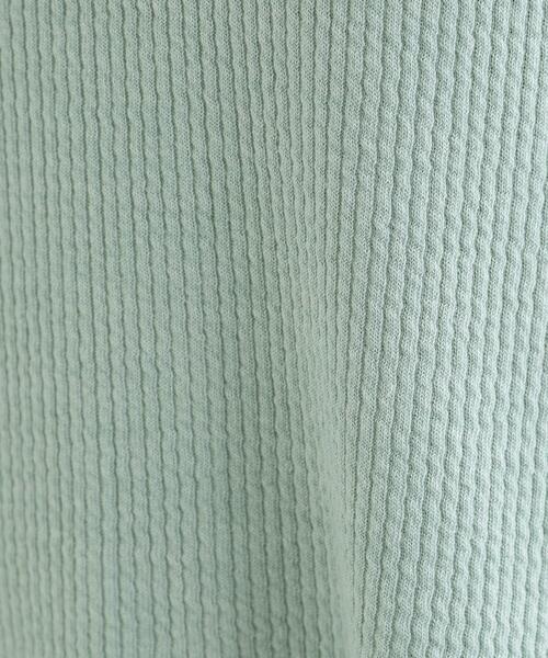 SHOO・LA・RUE（シューラルー）の「【洗える/S-LL】ふんわりタッチが癖になる ふくれジャカードチュニック（チュニック・レディース・グレー系その他/グリーン系/アイボリー・04/02/03/01）」の7枚目の写真