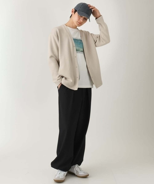 a.v.v（アーヴェヴェ）の「【毛玉になりにくい】さらさらVネックカーディガン（カーディガン/ボレロ・メンズ・ベージュ/ネイビー/ダークインディゴブルー・46/48/50）」の6枚目の写真