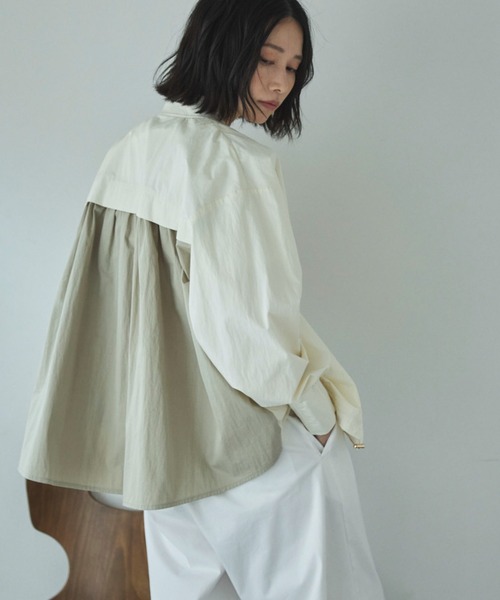 Doux archives（ドゥアルシーヴ）の「【名品/完売アイテム】バックギャザーミドルMA-1（ブルゾン・レディース・グレー/モカ/グレイッシュベージュ/チャコールグレー/ベージュ/ブラウン/カーキ/アイボリー/ミント・FREE）」の2枚目の写真