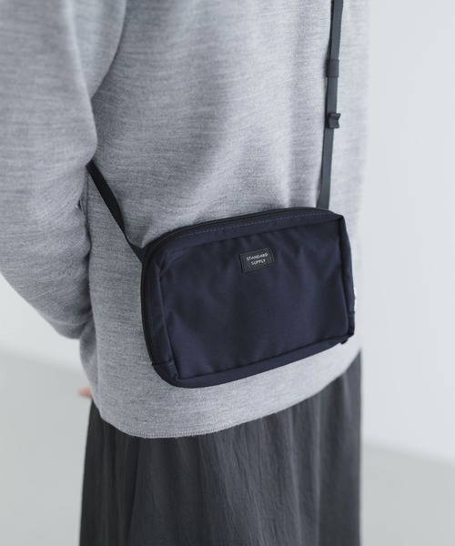 STANDARD SUPPLY（スタンダードサプライ）の「スタンダードサプライ / SIMPLICITY シンプリシティ / BODY PURSE ボディパース（ショルダーバッグ・レディース・グリーン/ブルー/ダークパープル/レッド/ブラック/チャコールグレー/サンドベージュ/ダークネイビー/マスタード/モカ/グレー・FREE）」の8枚目の写真