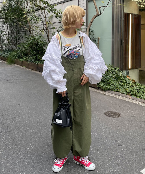 CIAOPANIC(チャオパニック)の「【UNESS/ユーネス】リメイク風ミリタリーキャミサロペット(サロペット/オーバーオール・レディース・カーキ・ONE SIZE)」の5枚目の写真