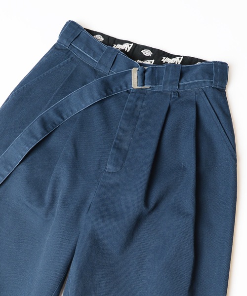 Dickies（ディッキーズ）の「DICKIES BELTED 2TUCK PANTS ディッキーズベルテッドツータックパンツ（その他パンツ・レディース・グレー/カーキ/ネイビー・0/1）」の5枚目の写真