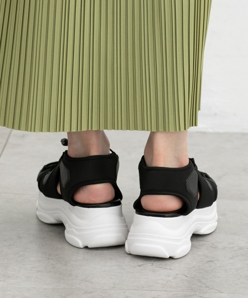 Honeys（ハニーズ）の「コード付スポーツサンダル（サンダル・レディース・アイボリー/グレー/ブラック×ホワイト・L/M/S/LL）」の8枚目の写真