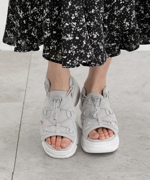 Honeys（ハニーズ）の「コード付スポーツサンダル（サンダル・レディース・アイボリー/グレー/ブラック×ホワイト・L/M/S/LL）」の9枚目の写真