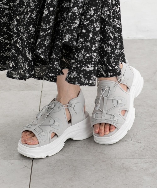 Honeys（ハニーズ）の「コード付スポーツサンダル（サンダル・レディース・アイボリー/グレー/ブラック×ホワイト・L/M/S/LL）」の10枚目の写真