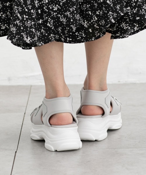 Honeys（ハニーズ）の「コード付スポーツサンダル（サンダル・レディース・アイボリー/グレー/ブラック×ホワイト・L/M/S/LL）」の11枚目の写真