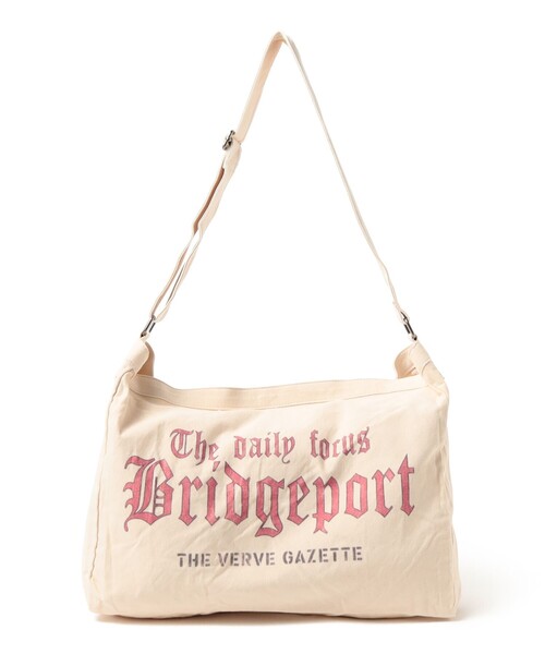 BEAMS HEART（ビームスハート）の「キャンバス ニュースペーパー バッグ【ユニセックス】（ショルダーバッグ・メンズ・オフホワイト・ONE SIZE）」の8枚目の写真