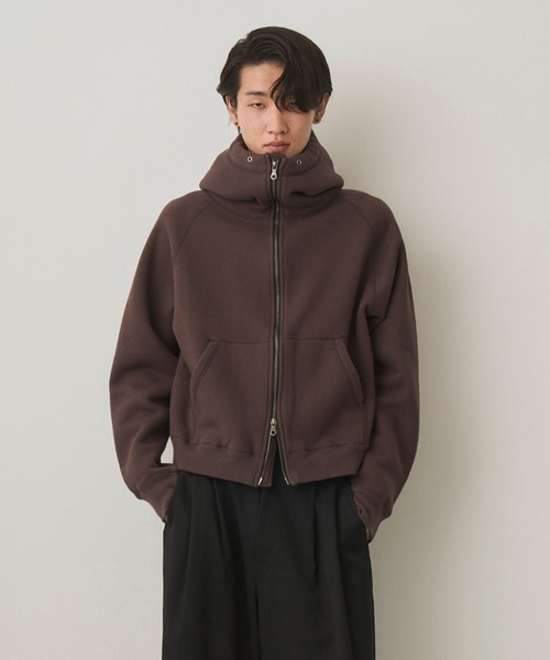 Juha（ユハ）の「CROPPED BRUSHED HOODIE（パーカー・メンズ・ブラック/ホワイト/ブラウン・3/4）」の3枚目の写真