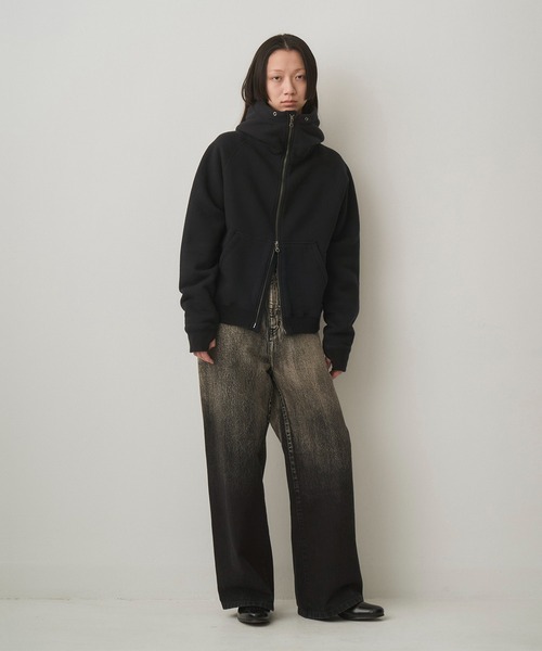 Juha（ユハ）の「CROPPED BRUSHED HOODIE（パーカー・メンズ・ブラック/ホワイト/ブラウン・3/4）」の8枚目の写真