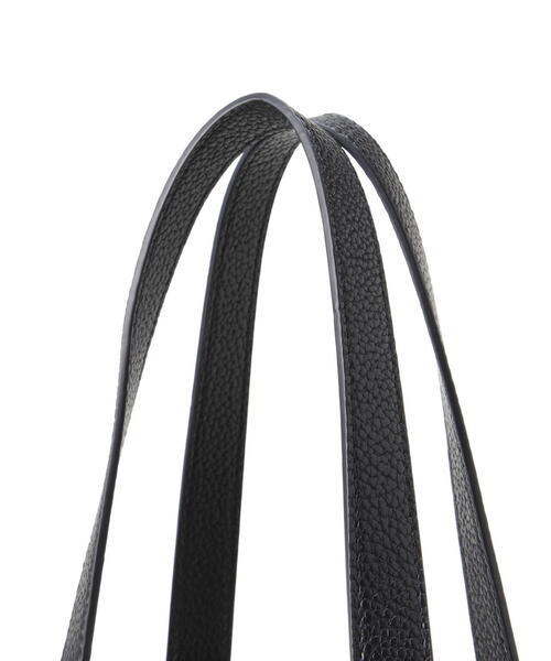 NATURAL BEAUTY BASIC（ナチュラルビューティーベーシック）の「【Oggi掲載】サイドベルトシュリンクトートバッグ（トートバッグ・レディース・ベージュ/オフホワイト/ブラック・ﾌﾘ-）」の6枚目の写真