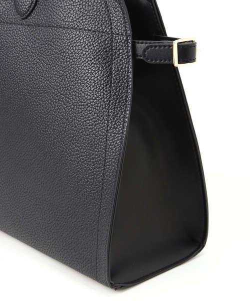 NATURAL BEAUTY BASIC（ナチュラルビューティーベーシック）の「【Oggi掲載】サイドベルトシュリンクトートバッグ（トートバッグ・レディース・ベージュ/オフホワイト/ブラック・ﾌﾘ-）」の19枚目の写真