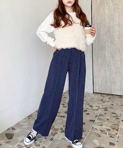 moment+(モーメントプラス)の「ブークレフェザーショートニットベスト(ベスト・レディース・アイボリー/ブラウン/グレー/ブラック・L/M)」の15枚目の写真