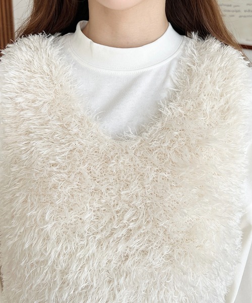 moment+(モーメントプラス)の「ブークレフェザーショートニットベスト(ベスト・レディース・アイボリー/ブラウン/グレー/ブラック・L/M)」の21枚目の写真