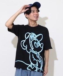 Disney（ディズニー）の「【綿100％】 親子お揃い ディズニー ネオンキャラクターTシャツ 0322A（Tシャツ/カットソー・メンズ）」