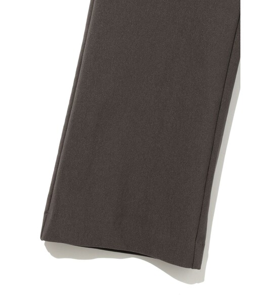 MIDIUMISOLID(ミディウミソリッド)の「MIDIUMISOLID for Ladies リブフィットストレートパンツ(その他パンツ・レディース・グレー/ブラック・36/38)」の5枚目の写真