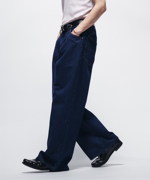 Adoon plain（アドーンプレーン）の「CENTER SEAM WIDE DENIM PANTS / センターシームタックワイドデニムパンツ（デニムパンツ・メンズ・インディゴブルー/ブルー・SMALL/MEDIUM/LARGE）」の8枚目の写真