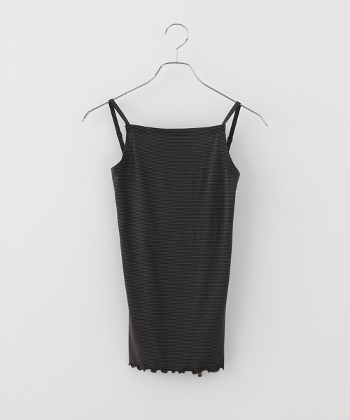FUMIE TANAKA(フミエタナカ)の「【FUMIE TANAKA(フミエタナカ)】back ribbon cami:キャミソール(キャミソール・レディース・カーキ/ブラック・2)」の2枚目の写真