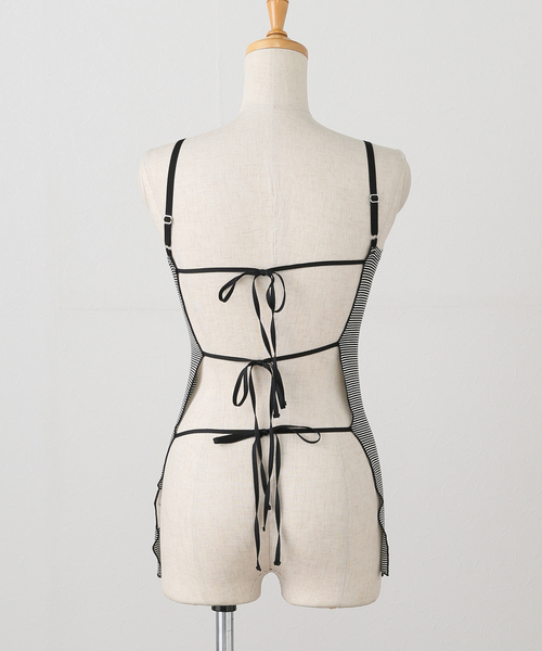 FUMIE TANAKA(フミエタナカ)の「【FUMIE TANAKA(フミエタナカ)】back ribbon cami:キャミソール(キャミソール・レディース・カーキ/ブラック・2)」の14枚目の写真