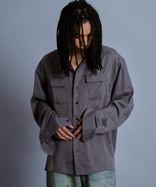 Camphor wood(カンファーウッド)の「rhinestone rayon open collar l/s shirt / ラインストーンレーヨンオープンカラーシャツ(シャツ/ブラウス・メンズ・スモークピンク/ホワイト/チャコールグレー・MEDIUM/LARGE)」の2枚目の写真