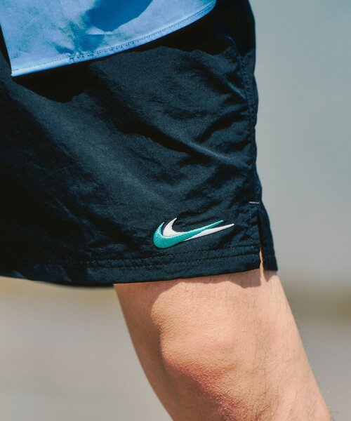 NIKE（ナイキ）の「NIKE SWIM (ナイキ スイム) 限定 ボレーショーツ（その他パンツ・メンズ・チャコールグレー/ブラック/ネイビー/ベージュ・MEDIUM/SMALL/XX-LARGE/LARGE/X-LARGE）」の17枚目の写真