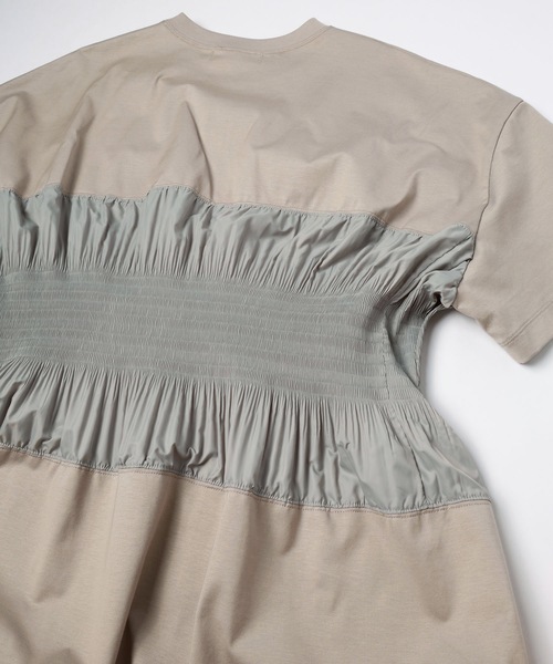 mintdesigns(ミントデザインズ)の「PLEATED T-SHIRT(Tシャツ/カットソー・レディース・ブラック/グレイッシュベージュ・ONESIZE)」の11枚目の写真