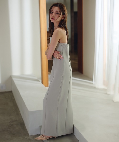 KINO THE KEI(キノザケイ)の「バック ストリング ベア ワンピース KINO THE KEI(ワンピース・レディース・グレイッシュベージュ/ブラック・M/S)」の9枚目の写真
