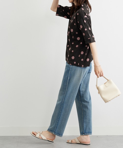 BELLUNA PLUS(ベルーナ)の「ランダムドット柄ワイドネックプルオーバー(Tシャツ/カットソー・レディース・チャコールグレー/ブラック・MEDIUM/LARGE/X-LARGE)」の12枚目の写真