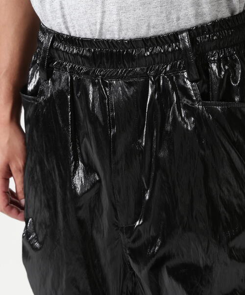 ROYAL FLASH（ロイヤルフラッシュ）の「A.F ARTEFACT/エーエフ・アーティファクト/Leather Tex Gather Wide Pant（その他パンツ・メンズ・ブラック・3/2）」の4枚目の写真