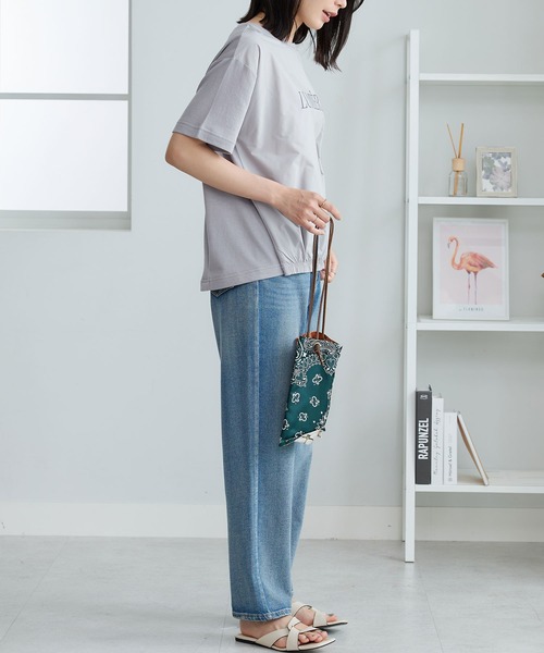 BELLUNA PLUS（ベルーナ）の「異素材切替ロゴプリントプルオーバー（Tシャツ/カットソー・レディース・ベージュ/チャコール/ライトグレー・X-LARGE/LARGE/MEDIUM）」の16枚目の写真