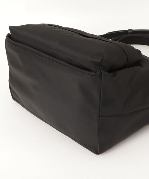 ANYA HINDMARCH（アニヤハインドマーチ）の「ANYA HINDMARCH E/W Tote Mini Eyes in ECONYLR regenerated Nylon アニヤハインドマーチ トートバッグ（トートバッグ・レディース・ブラック・FREE）」の17枚目の写真