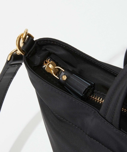 ANYA HINDMARCH（アニヤハインドマーチ）の「ANYA HINDMARCH E/W Tote Mini Eyes in ECONYLR regenerated Nylon アニヤハインドマーチ トートバッグ（トートバッグ・レディース・ブラック・FREE）」の13枚目の写真