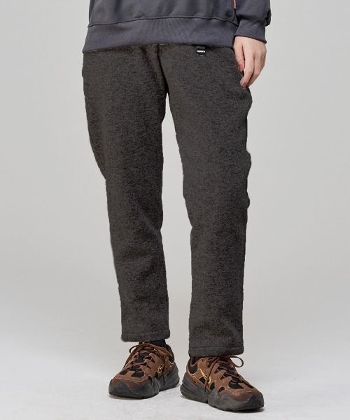 KRIFF MAYER Lady's Collection(クリフメイヤーレディースコレクション)の「ニットフリーステーパードパンツ(その他パンツ・レディース・ブラック/オリーブ/グレー/カラフル/チャコール/ネイビー・MEDIUM/LARGE)」の3枚目の写真