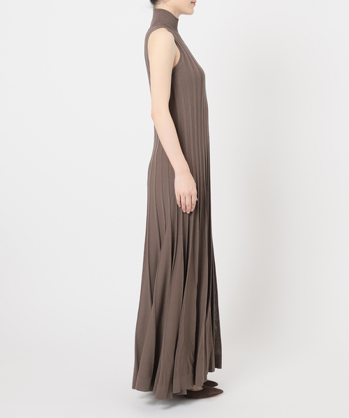 Noble（ノーブル）の「【NOBLE×L'AUBE BLANC】シアーワイドリブニットワンピース（ワンピース・レディース・ブラウン/ネイビー・36/38）」の15枚目の写真