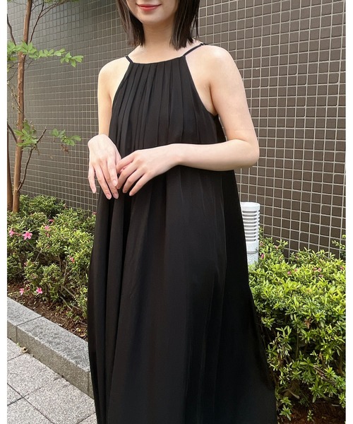 &soiree(アンドソワレ)の「【&soiree】プリーツマキシキャミワンピース(ワンピース・レディース・ブラック・FREE)」の4枚目の写真