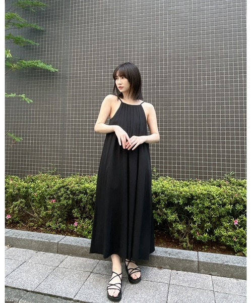 &soiree(アンドソワレ)の「【&soiree】プリーツマキシキャミワンピース(ワンピース・レディース・ブラック・FREE)」の8枚目の写真