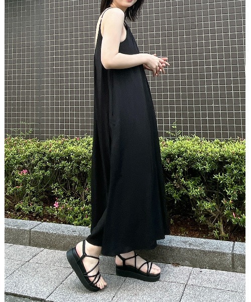 &soiree(アンドソワレ)の「【&soiree】プリーツマキシキャミワンピース(ワンピース・レディース・ブラック・FREE)」の10枚目の写真