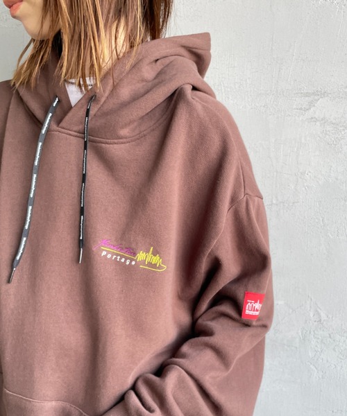 Manhattan Portage（マンハッタンポーテージ）の「[MANHATTAN PORTAGE/マンハッタンポーテージ] 別注 バックフォトプリントパーカー（パーカー・レディース・ピンク/ブラウン/ブラック・M/S/XL/L）」の14枚目の写真