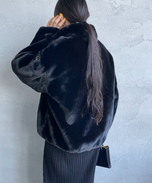 TATRAS（タトラス）の「[TATRAS/タトラス] BARBRA エコファーブルゾン（ブルゾン・レディース・ブラック/ライトグレー・1/2）」の8枚目の写真