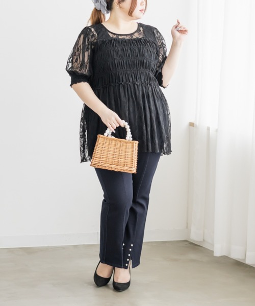 CLETTE(クレット)の「CLETTEオリジナルクロスフラワーレースシャーリングブラウス(シャツ/ブラウス・レディース・ブルー/ブラック/アイボリー/ラベンダー・4L/3L/LL)」の10枚目の写真